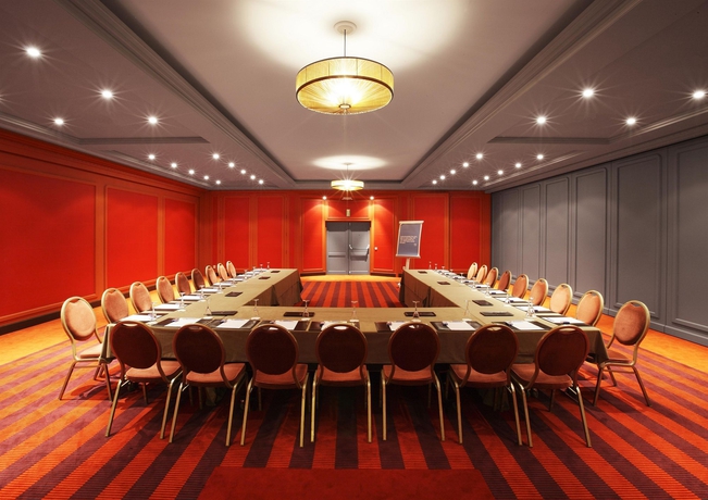 Imagen de los interiores del Hotel Nh Gent Belfort. Foto 11