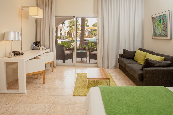 Imagen de los interiores del Hotel Nh Haiti El Rancho. Foto 11