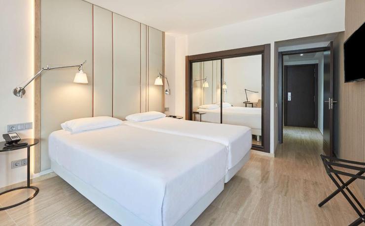 Imagen de la habitación del Hotel Nh Imperial Playa. Foto 3