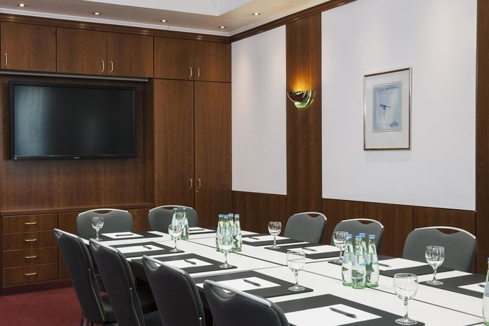 Imagen de los interiores del Hotel Nh Ingolstadt. Foto 10