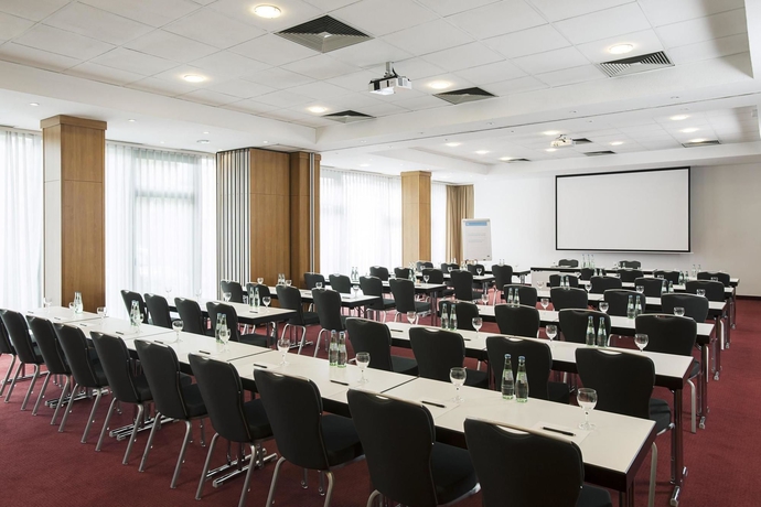 Imagen de los interiores del Hotel Nh Ingolstadt. Foto 15