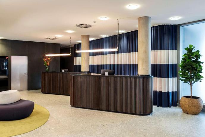 Imagen de los interiores del Hotel Nh Köln Altstadt. Foto 11