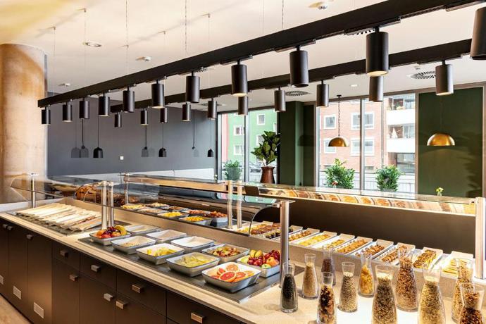 Imagen del bar/restaurante del Hotel Nh Köln Altstadt. Foto 3