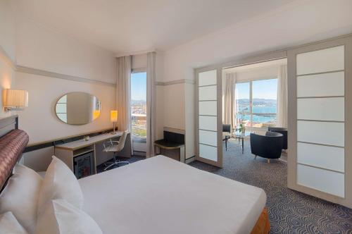 Imagen de la habitación del Hotel Nh La Spezia. Foto 20