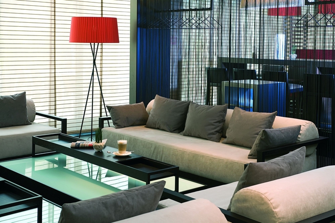 Imagen de los interiores del Hotel Nh Ludwigsburg. Foto 11