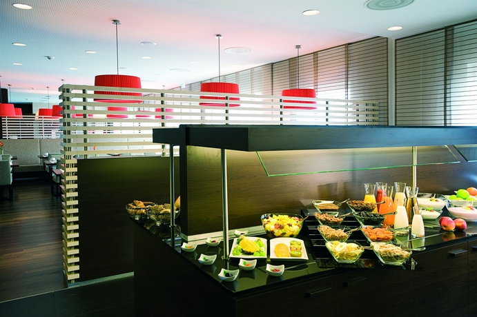 Imagen del bar/restaurante del Hotel Nh Ludwigsburg. Foto 9