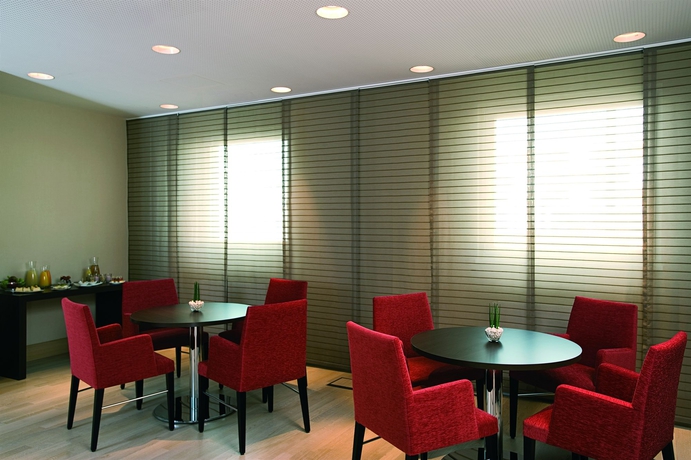 Imagen de los interiores del Hotel Nh Ludwigsburg. Foto 16