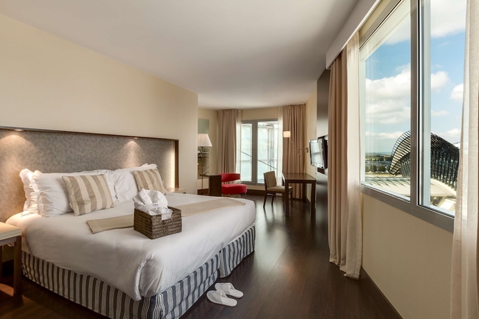 Imagen de la habitación del Hotel Nh Lyon Airport. Foto 3