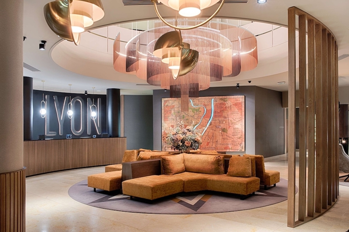 Imagen de los interiores del Hotel Nh Lyon Airport. Foto 14