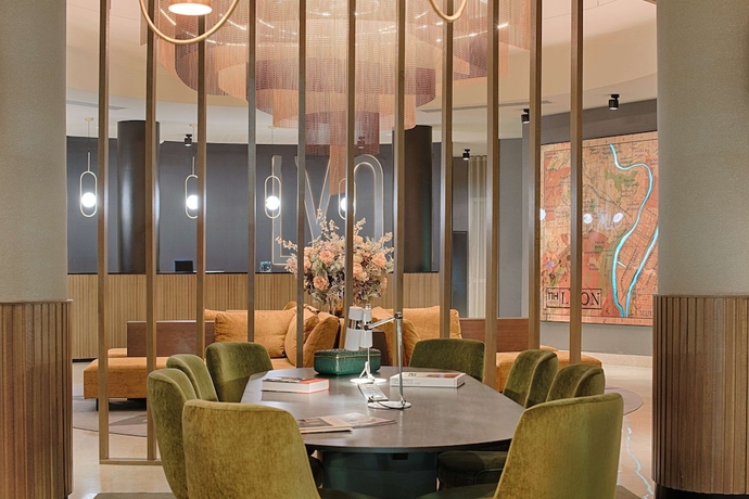 Imagen de los interiores del Hotel Nh Lyon Airport. Foto 16