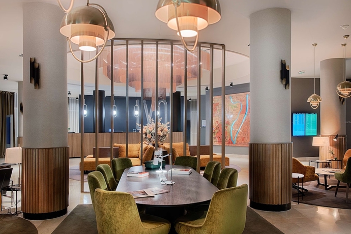 Imagen de los interiores del Hotel Nh Lyon Airport. Foto 18