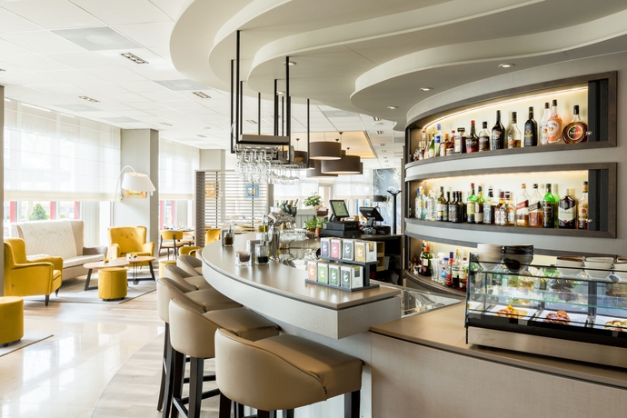Imagen del bar/restaurante del Hotel Nh Maastricht. Foto 4