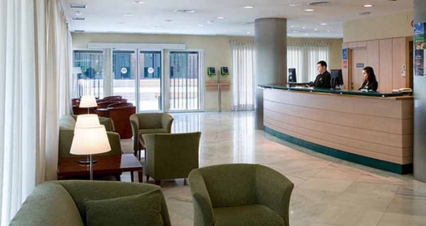 Imagen de los interiores del Hotel Nh Madrid Barajas Airport. Foto 16