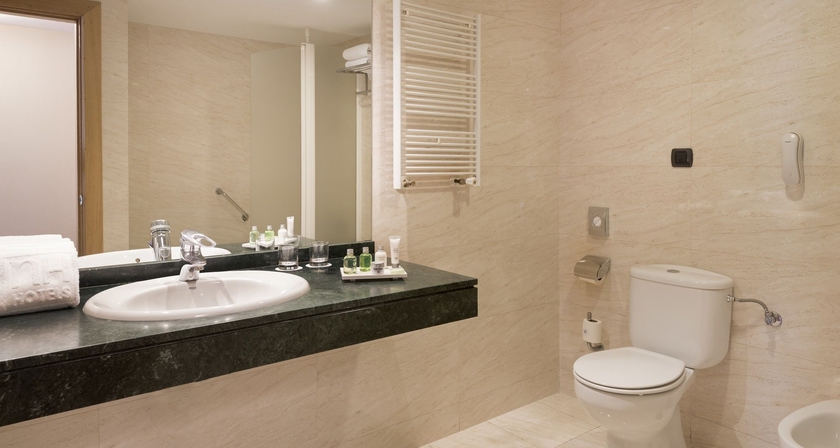 Imagen de la habitación del Hotel Nh Madrid Paseo De La Habana. Foto 12