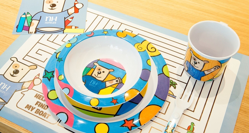 Imagen del bar/restaurante del Hotel Nh Madrid Príncipe De Vergara. Foto 2