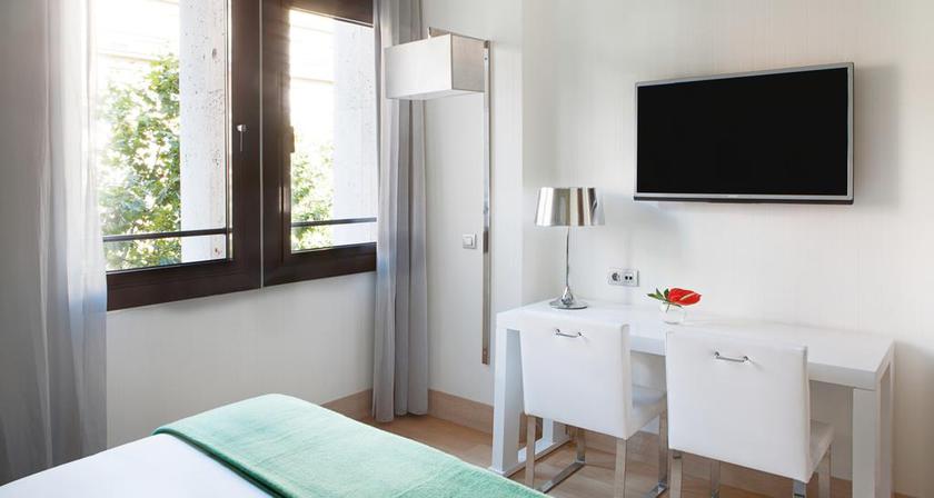 Imagen de la habitación del Hotel Nh Madrid Príncipe De Vergara. Foto 10