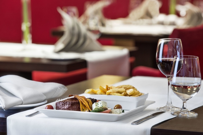 Imagen del bar/restaurante del Hotel Nh Mannheim-viernheim. Foto 2