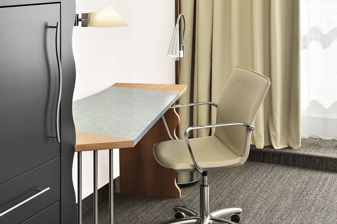 Imagen de la habitación del Hotel Nh Mannheim-viernheim. Foto 11