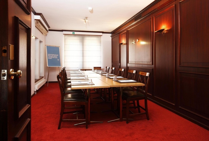 Imagen de los interiores del Hotel Nh Mechelen. Foto 14