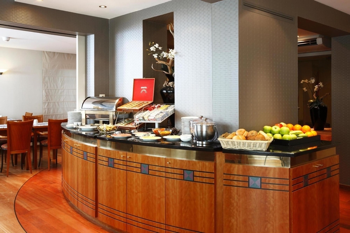 Imagen del bar/restaurante del Hotel Nh Mechelen. Foto 2