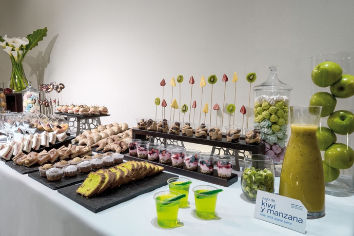 Imagen del bar/restaurante del Hotel Nh Mendoza Cordillera. Foto 8