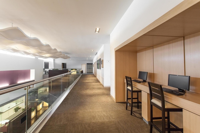 Imagen de los interiores del Hotel Nh Mexico City Valle Dorado. Foto 16