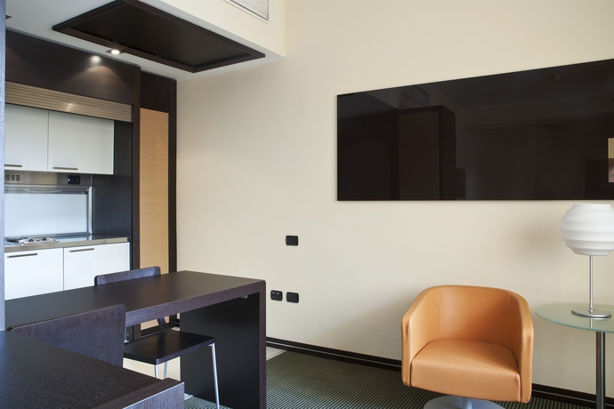 Imagen de los interiores del Hotel Nh Milano 2 Residence. Foto 16