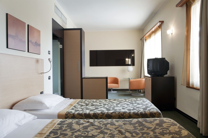 Imagen de la habitación del Hotel Nh Milano 2 Residence. Foto 10