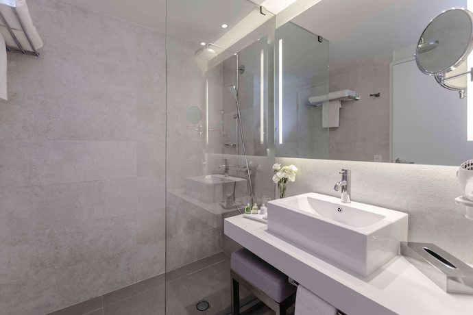 Imagen de la habitación del Hotel Nh Monterrey La Fe. Foto 8