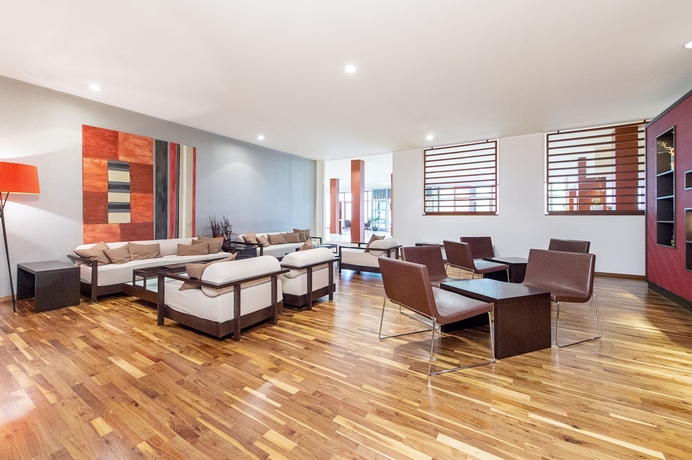 Imagen de los interiores del Hotel Nh München Ost Conference Center. Foto 5