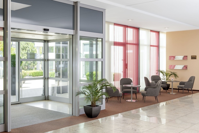 Imagen de los interiores del Hotel Nh München Ost Conference Center. Foto 8