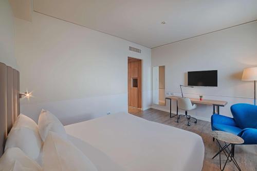 Imagen de la habitación del Hotel Nh Napoli Panorama. Foto 20