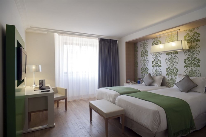 Imagen de la habitación del Hotel Nh Nice. Foto 7