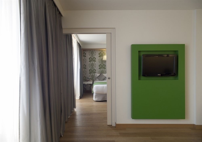 Imagen de la habitación del Hotel Nh Nice. Foto 9