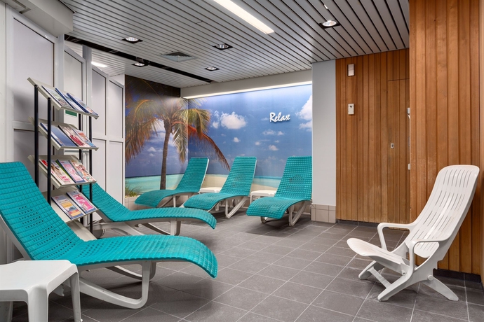 Imagen de la piscina del Hotel Nh Noordwijk Conference Centre Leeuwenhorst. Foto 16