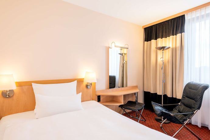 Imagen de la habitación del Hotel Nh Oberhausen. Foto 6