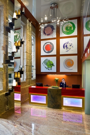 Imagen de los interiores del Hotel Nh Ourense. Foto 17