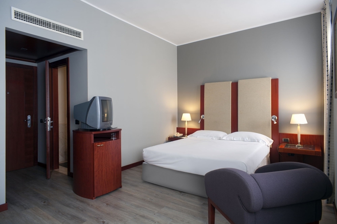 Imagen de la habitación del Hotel Nh Palermo. Foto 7