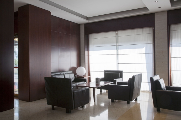 Imagen de los interiores del Hotel Nh Palermo. Foto 14