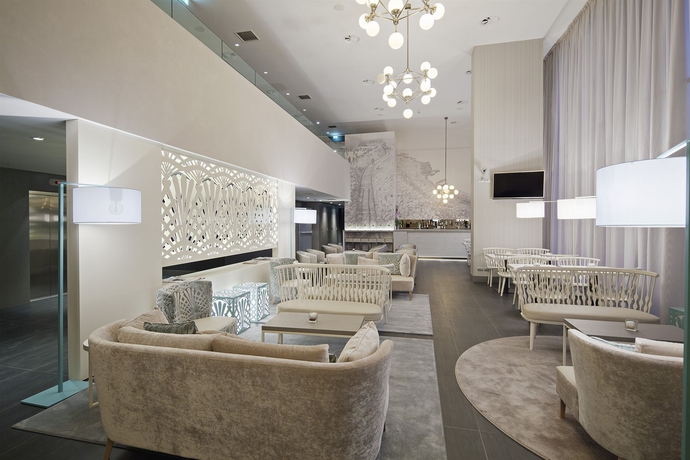 Imagen de los interiores del Hotel Nh Parma. Foto 9