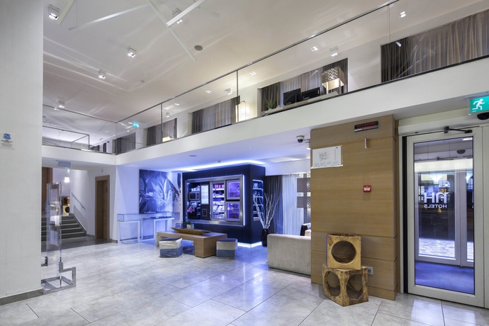 Imagen de los interiores del Hotel Nh Pisa. Foto 10