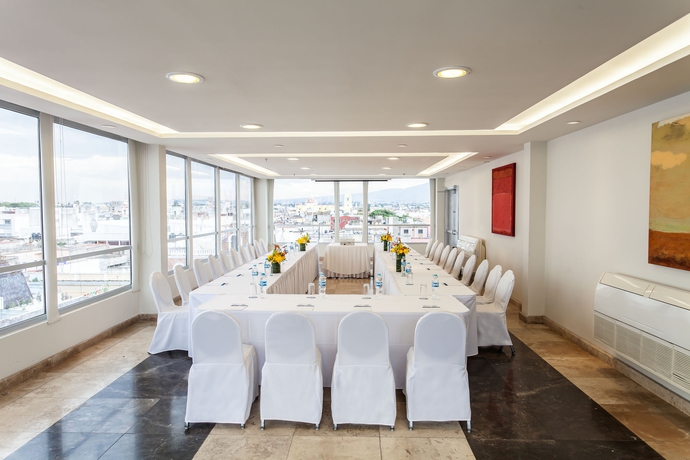 Imagen de los interiores del Hotel Nh Puebla Centro Histórico. Foto 14