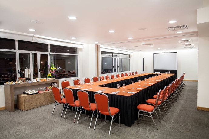 Imagen de los interiores del Hotel Nh Queretaro. Foto 10