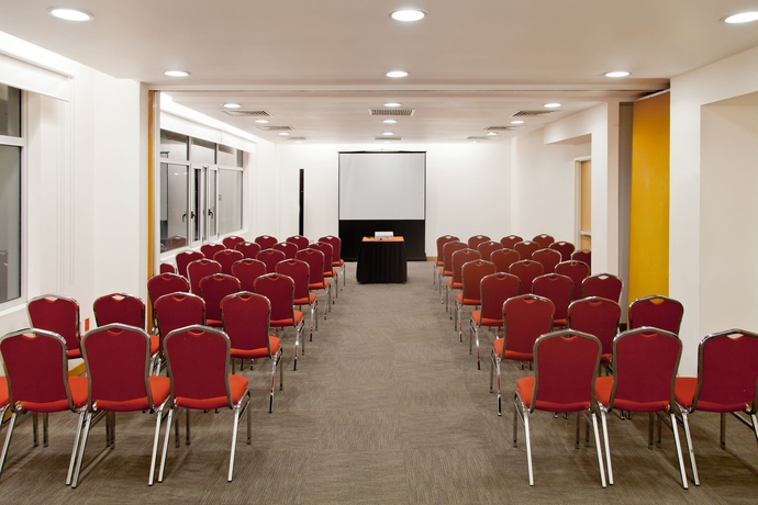 Imagen de los interiores del Hotel Nh Queretaro. Foto 13