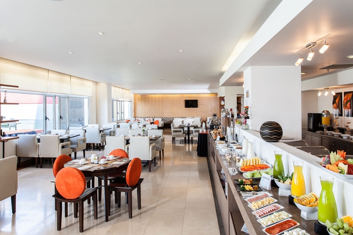 Imagen del bar/restaurante del Hotel Nh Queretaro. Foto 7