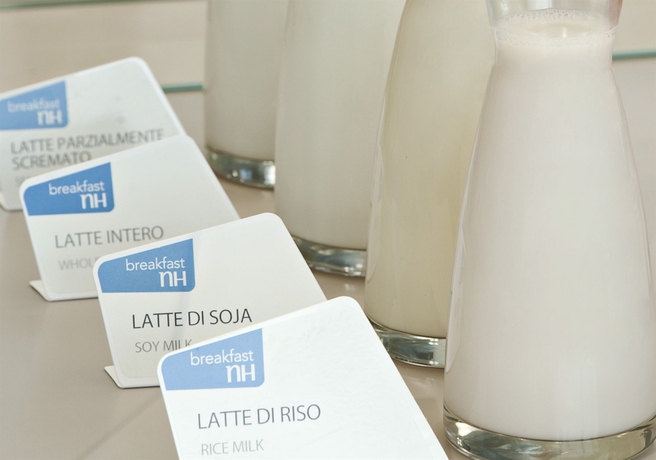 Imagen del bar/restaurante del Hotel Nh Savona Darsena. Foto 4