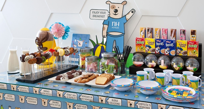 Imagen del bar/restaurante del Hotel Nh Sevilla Plaza De Armas. Foto 6