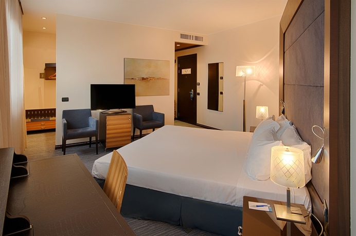 Imagen de la habitación del Hotel Nh Siena. Foto 11