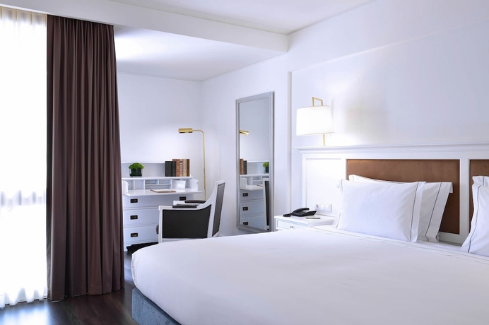 Imagen de la habitación del Hotel Nh Sintra Centro. Foto 6