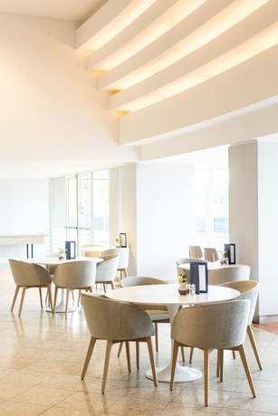 Imagen de los interiores del Hotel Nh Utrecht. Foto 15